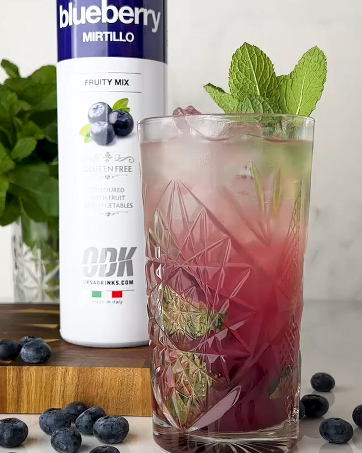 Blueberry Mojito — borůvkové mojito s mátou a sodou