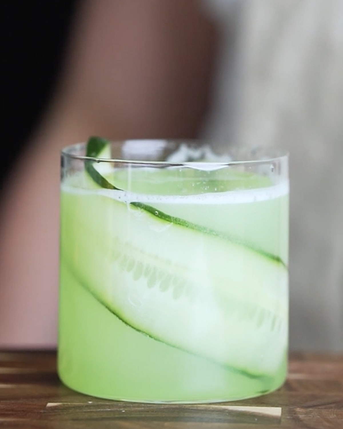 Cucumber Fields — nealko sour s okurkou a citronem