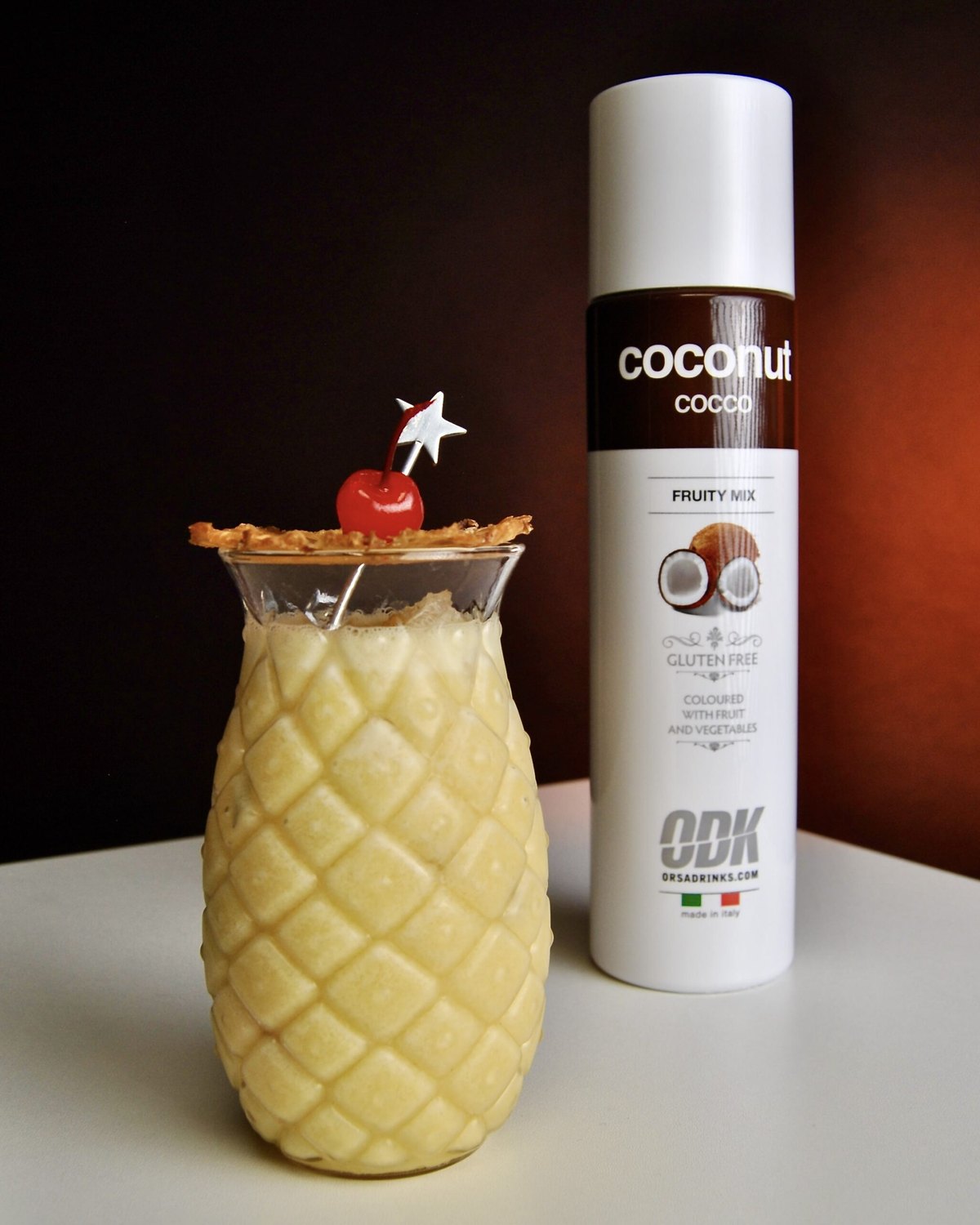 Piña Colada — krémový tropický koktejl s kokosem a ananasem