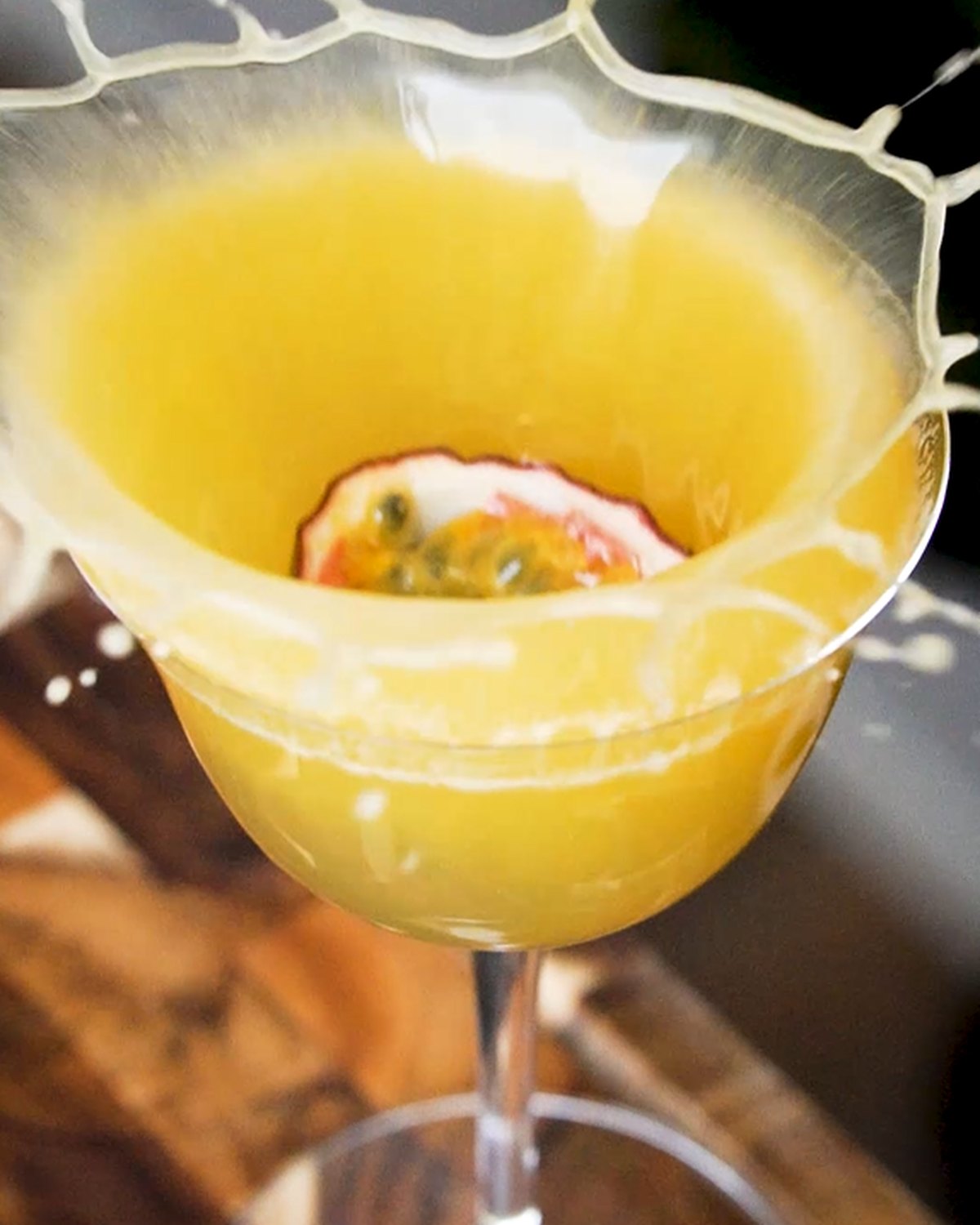 Pornstar Martinish — nealko mocktail s maracujou a dužinou