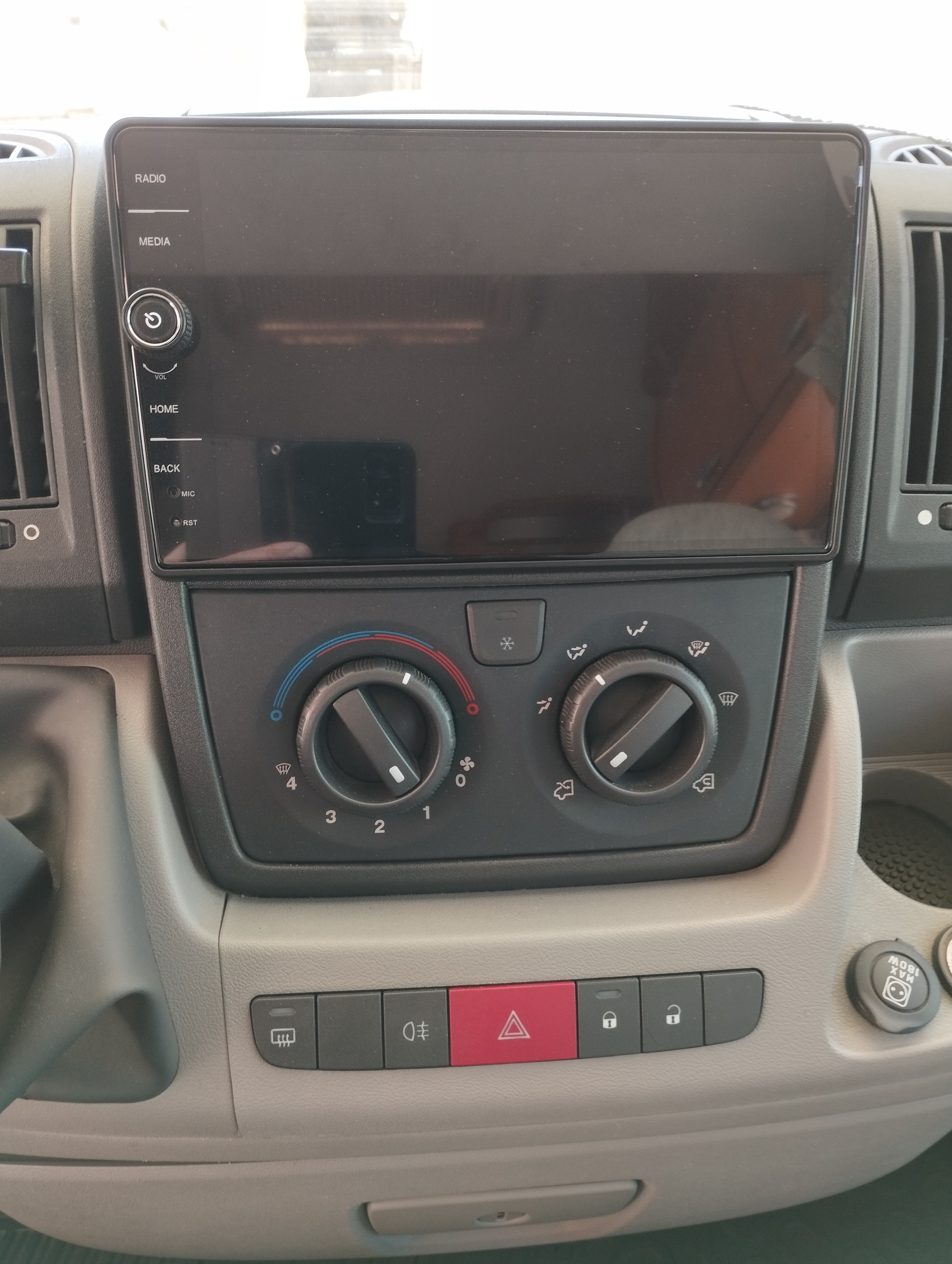 Autorádio pro Fiat Ducato