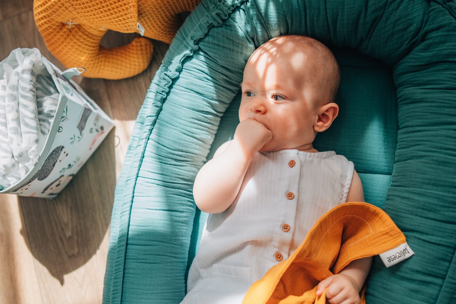 Hnízdečko pro miminko: k čemu je dobré a jak dlouho ho používat