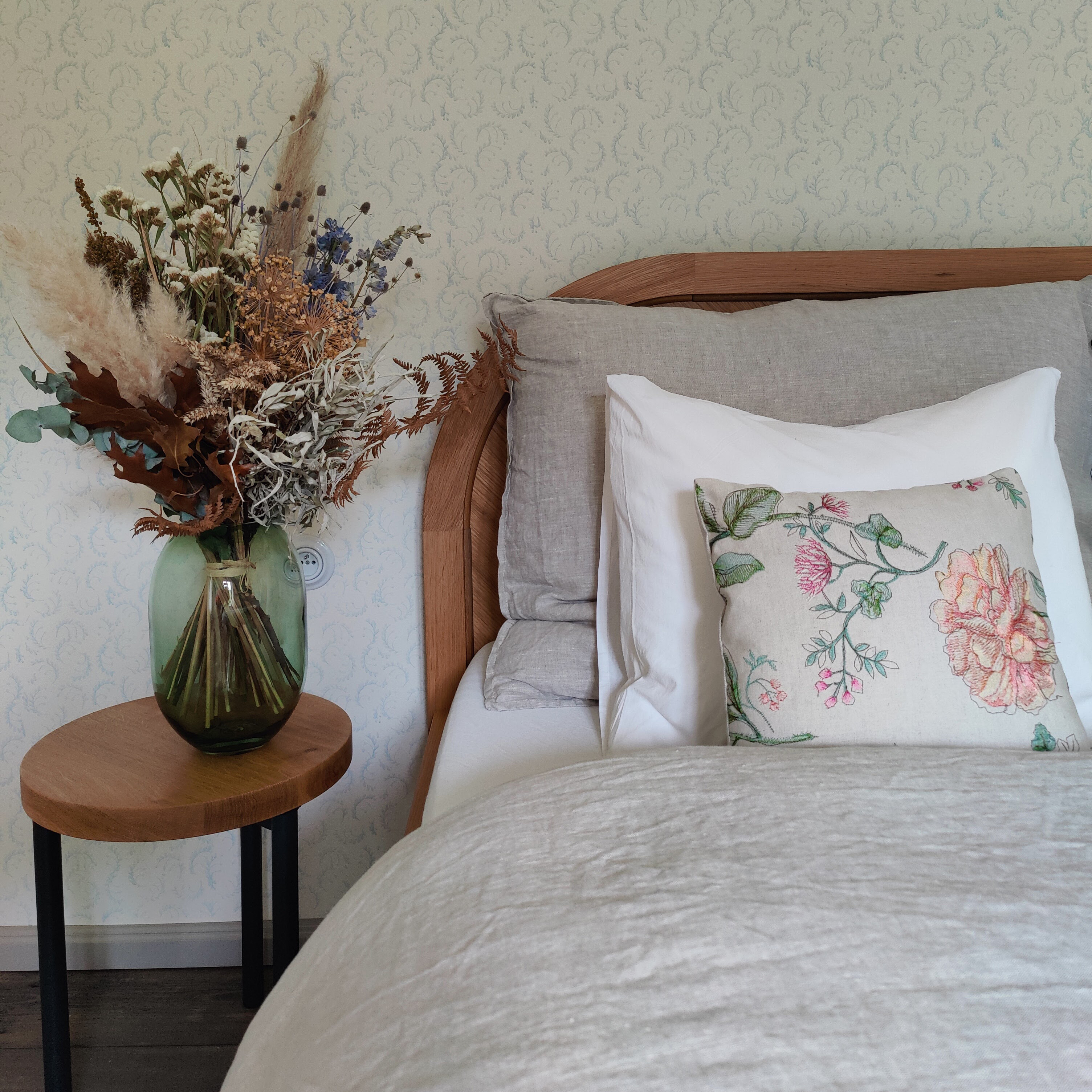 Jak se šije pro kouzelný dům nad řekou