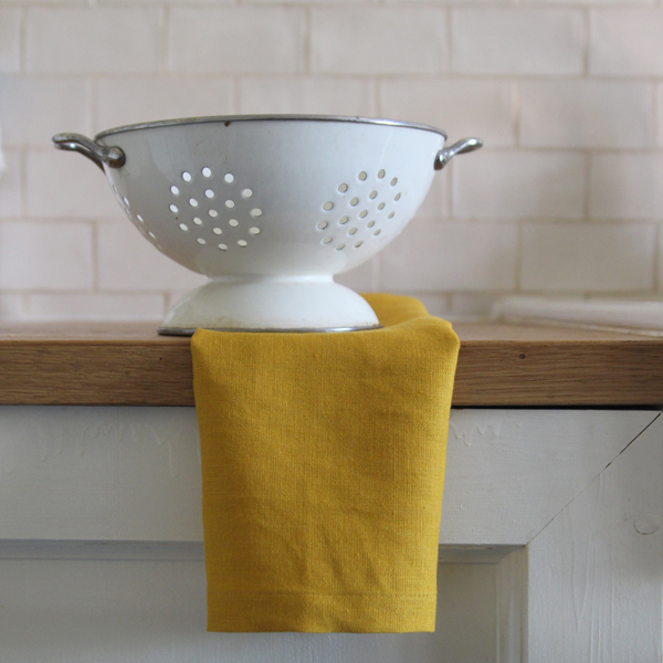 Proč si domů pustit len: výhody a nevýhody lněných tkanin