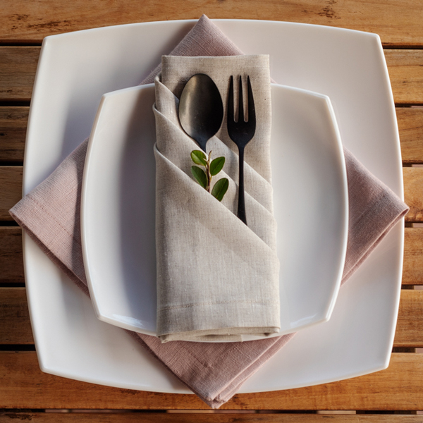 Elegantní prostírání snadno a rychle – pouzdro na příbory