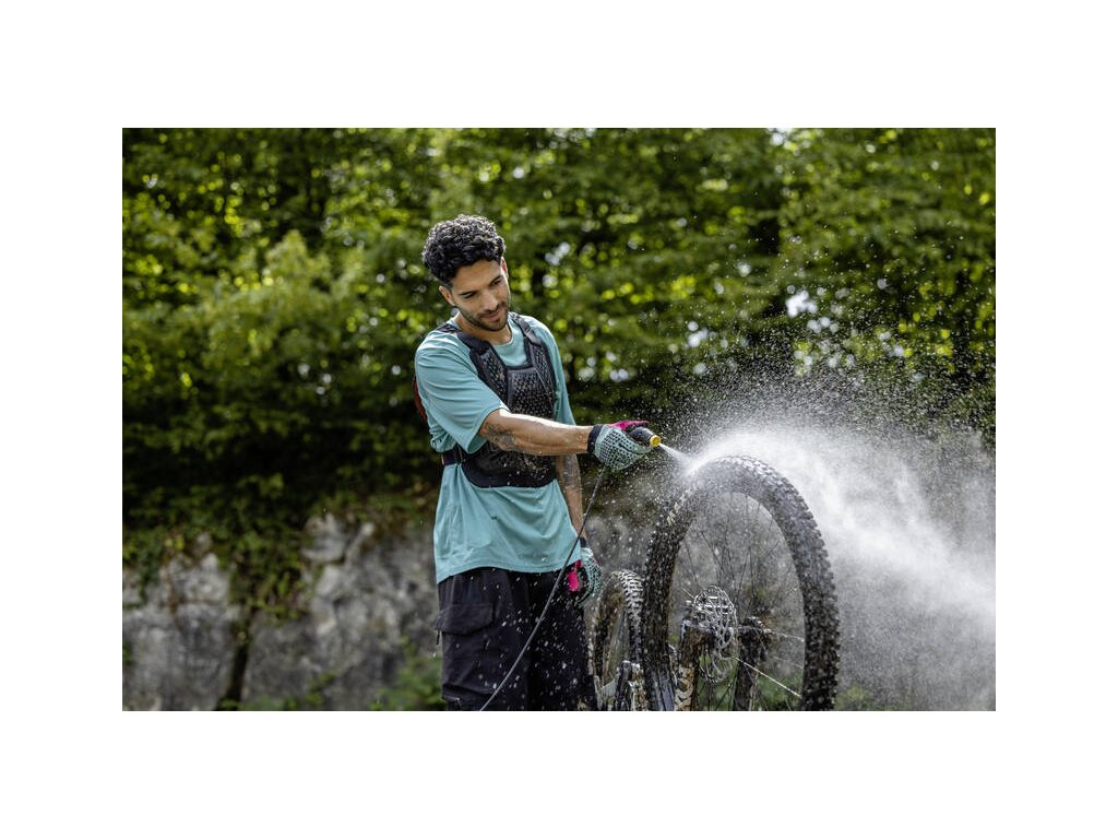 Umývanie bicykla čističom Kärcher