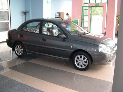 Boční ochranné lišty dveří Kia Rio 05R