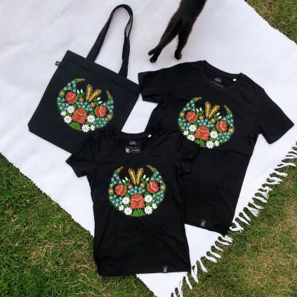 Triko unisex Kytky na černé