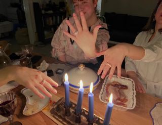 Severské Vánoce čtyř kamarádek dopadly na jedničku. 👍 Byla tradiční vepřová pečeně s vařenými bramborami, nakládaným...