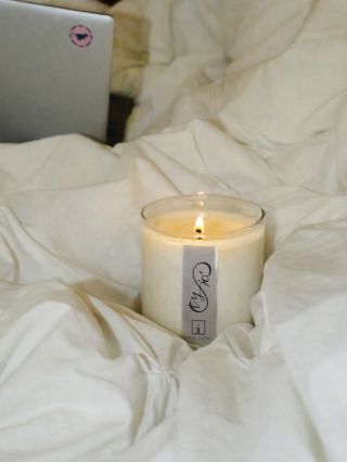 Ty&Já. Dokonalé duo! Dvě energie jako dokonalý celek. ✨ Jedna pro ní a jedna pro něj. tvojesvicka.cz #tvojesvicka #dárek...