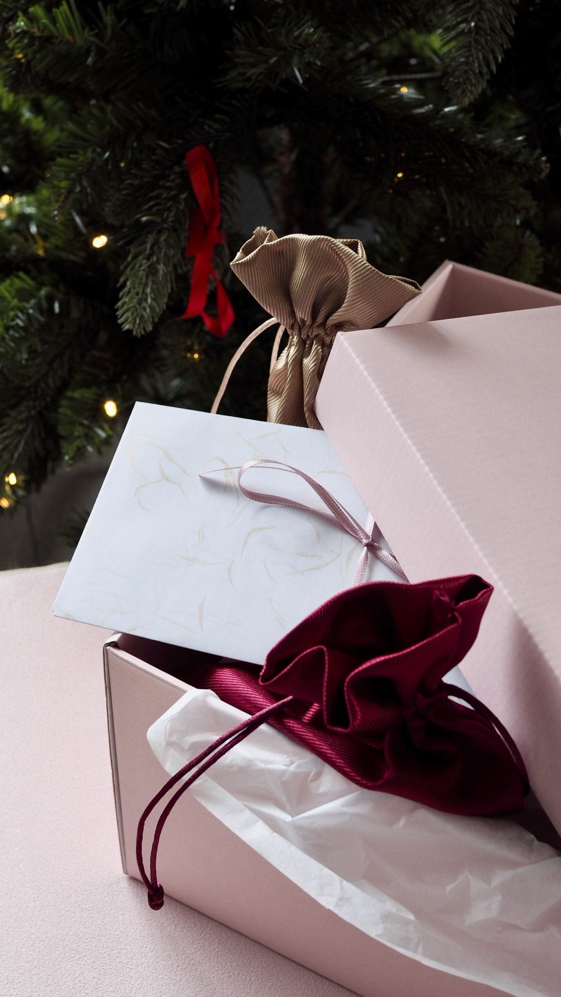 Obsah Tajného Adventního boxu – limitované klubíčko a překvapení