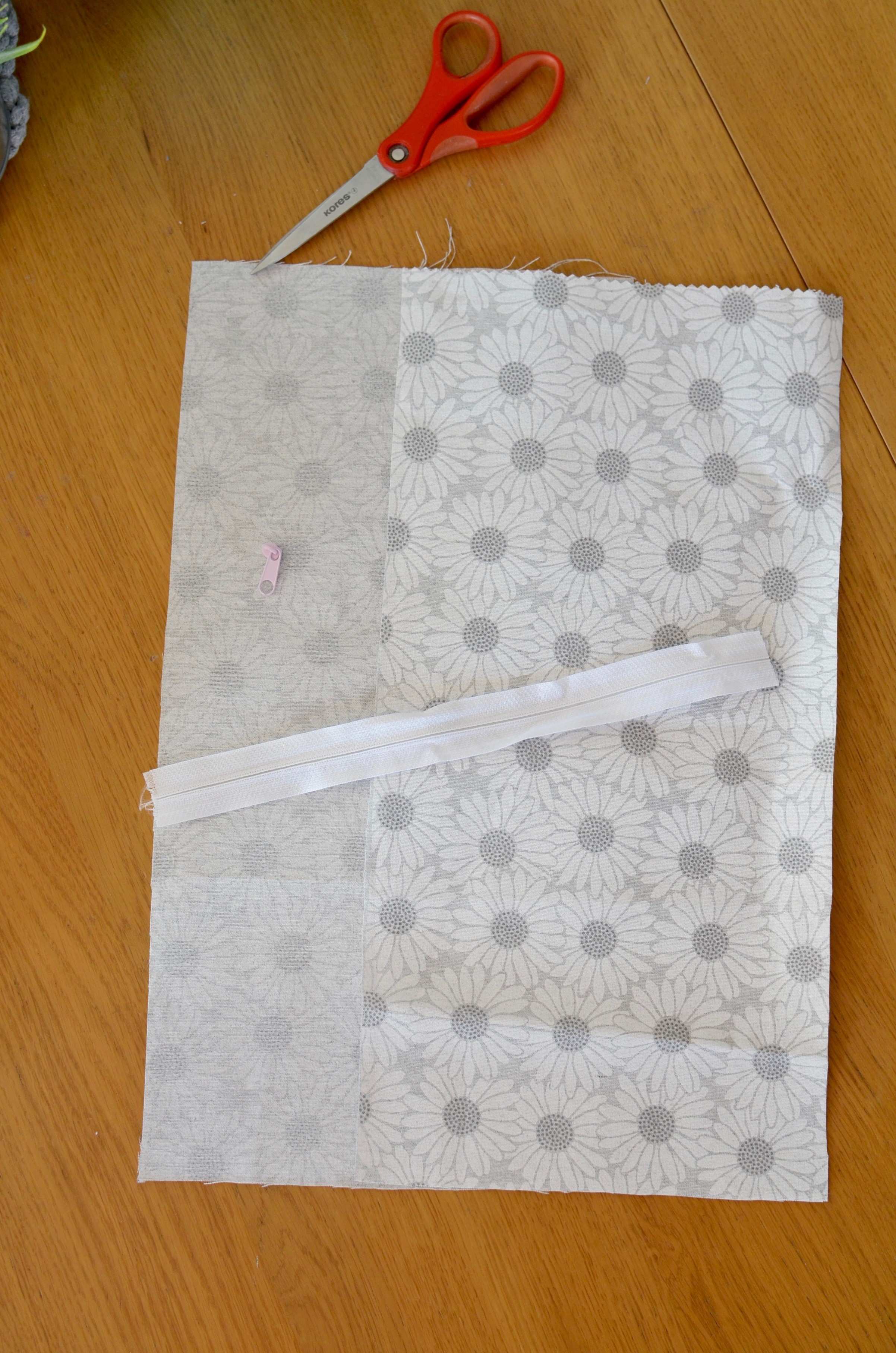 jak-usit-kosmetickou-tasticku