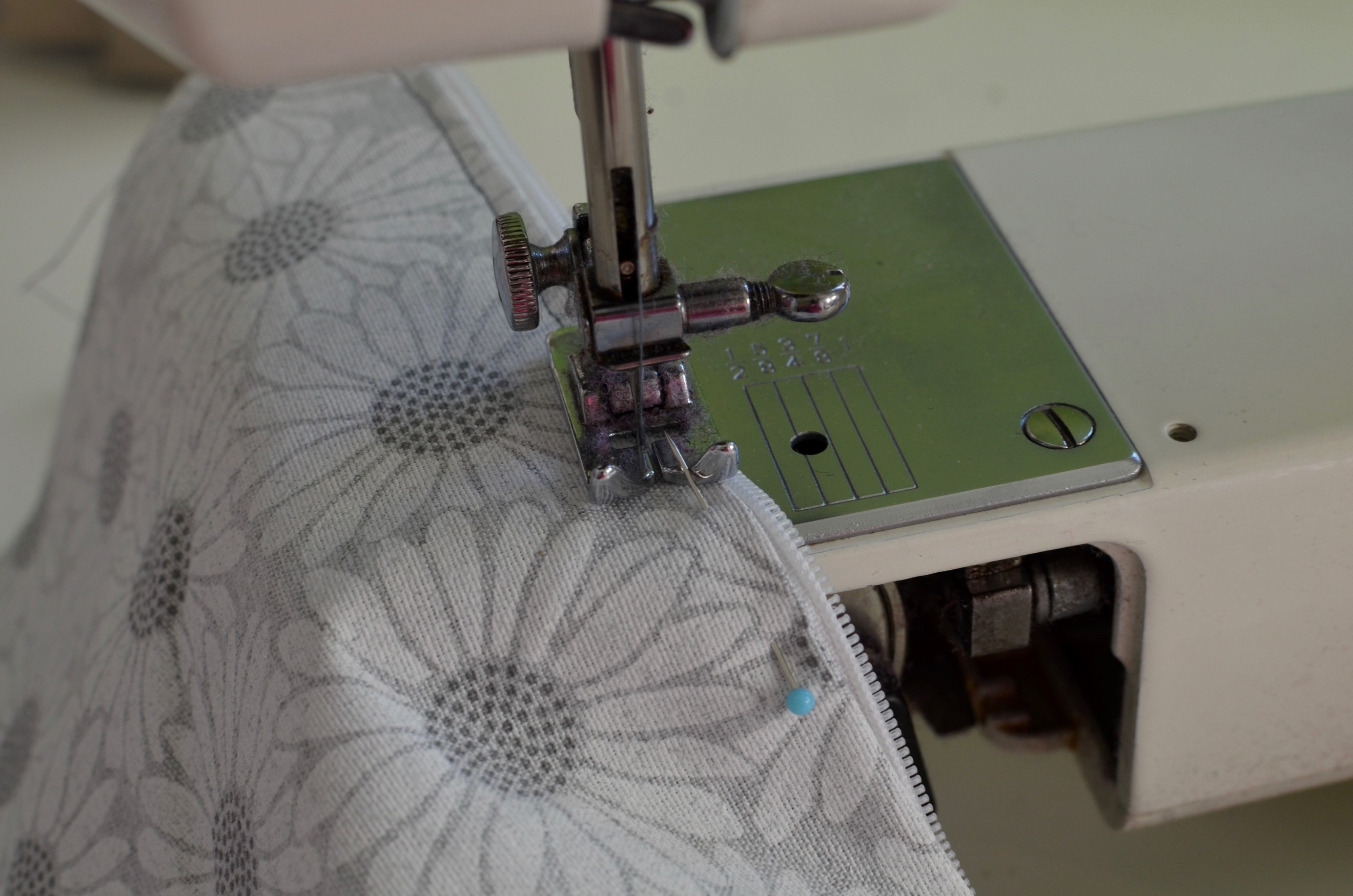 jak-usit-kosmetickou-tasticku6