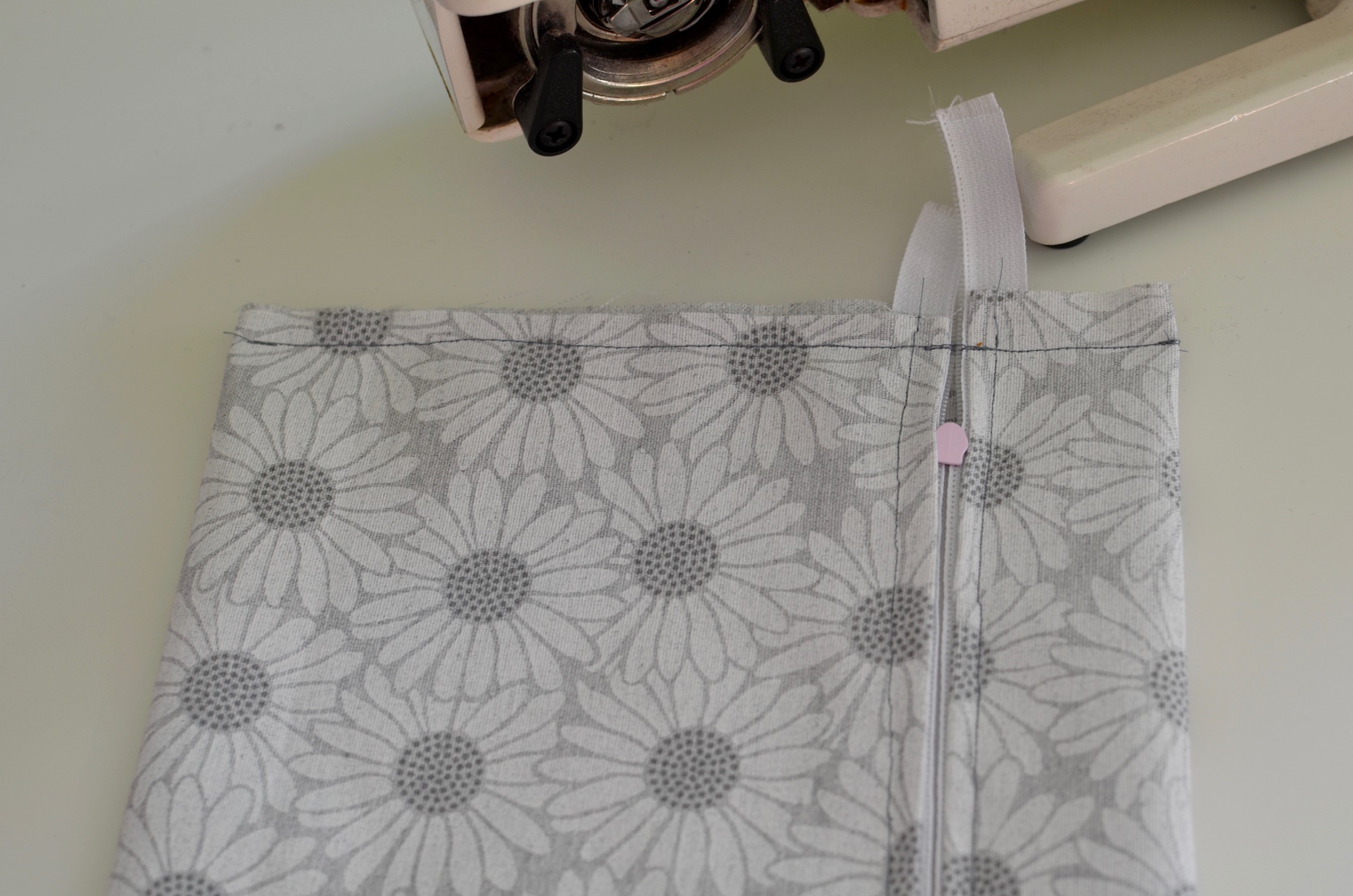 jak-usit-kosmetickou-tasticku8