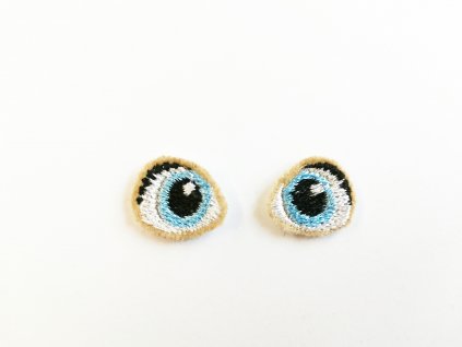 Vyšívané oči na panenku 1,5 cm světle modré