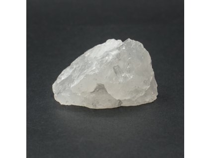 kristal surovy kamen