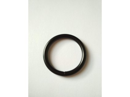 Kroužek černý 30 mm