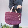 Velká háčkovaná taška- vínová