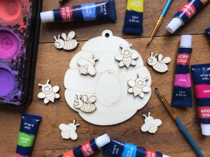 Včelí úl střední + 9ks včel