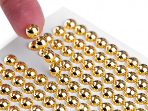 Samolepicí perly na lepicím proužku Ø6 mm