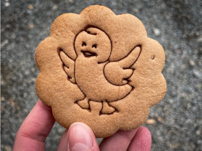 851BAE3F A0EF 4A3A 8915 34B0624FAFA7