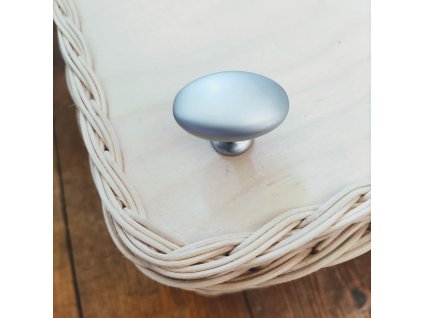 Kovový oválny úchyt matný