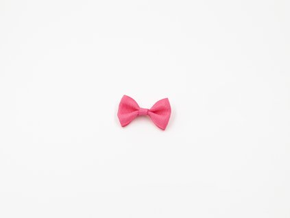 Mašlička taftová fuxiová (š3.7 x v2.5 cm) 10Kč
