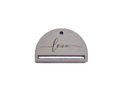 Dřevěný výřez "love"