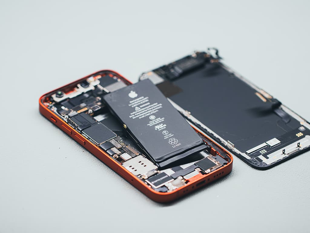 Neodkládejte výměnu baterie v iPhonu příliš dlouho..