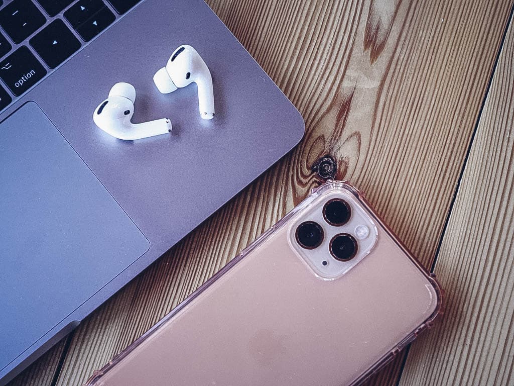 Recenze: Obal na iPhone 11, 11 Pro a 11 Pro Max s vyztuženými hranami