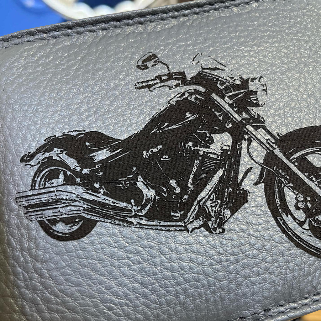 Pánská šedá kožená peněženka BEORIGINAL Leather RFID s vlastním monogramem, textem nebo fotkou