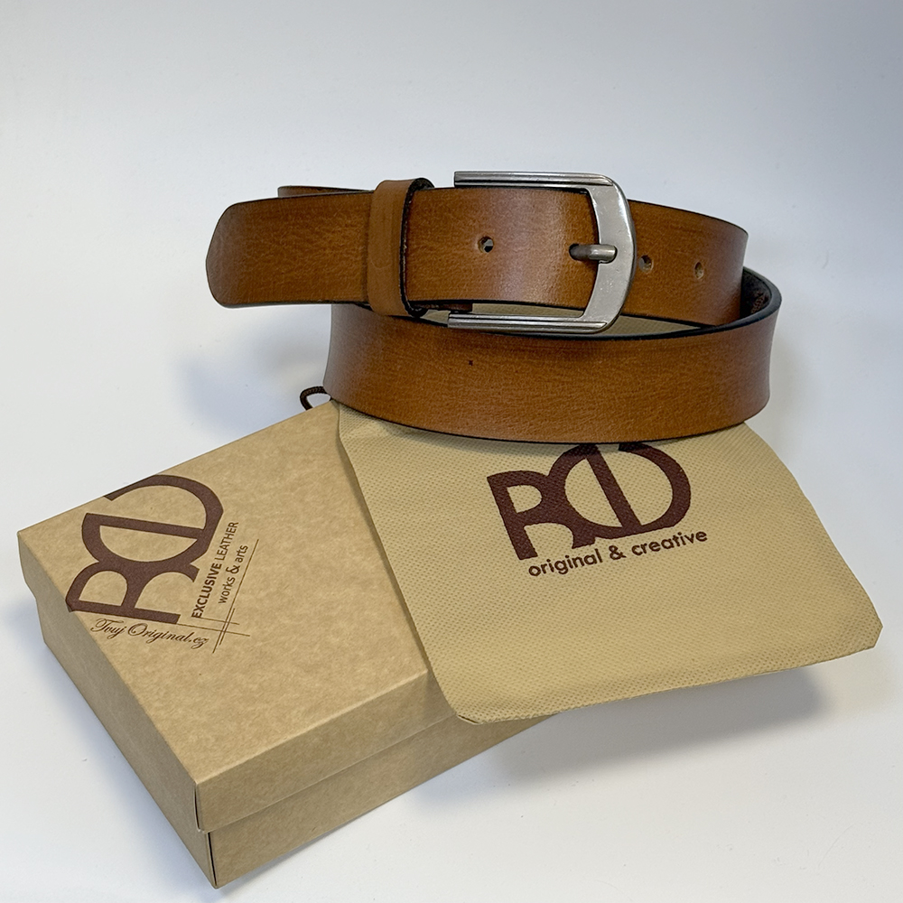 Pánský koňakově hnědý kožený pásek s monogramem