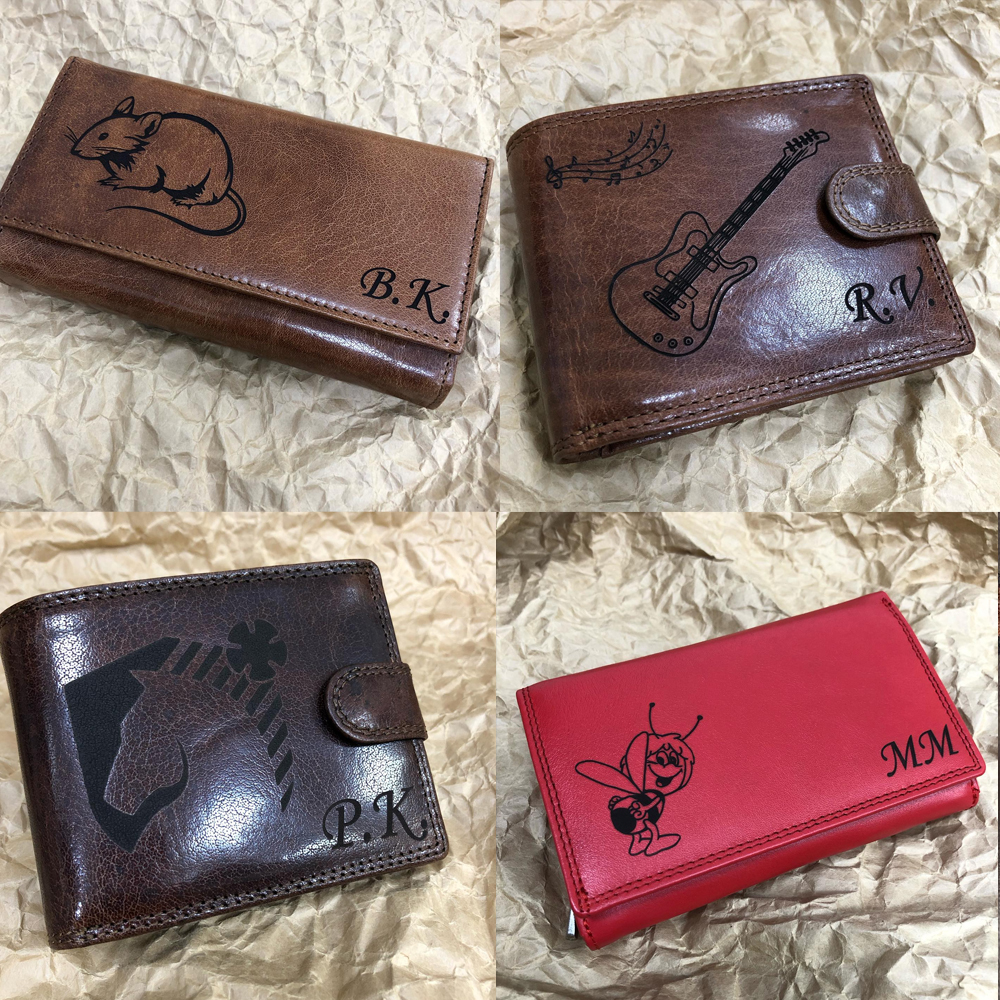 Peněženka s motivem a monogramem