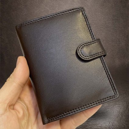 Pánská hnědá kožená peněženka BEORIGINAL Leather s monogramem (ražba)
