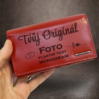 Dámská červená kožená peněženka BELLUGIO s monogramem a vlastním textem