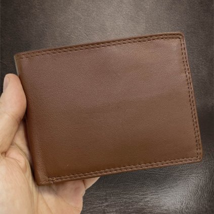 Pánská hnědá kožená peněženka RFID BEORIGINAL Leather s monogramem (ražba)