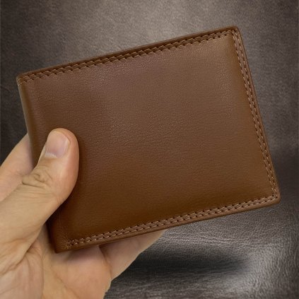 Pánská hnědá SOFT kožená peněženka RFID BEORIGINAL Leather s monogramem (ražba)