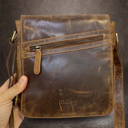 Pánská hnědá TILLBERG Leather kožená crossbody messenger taška přes rameno | velikost M středně velká