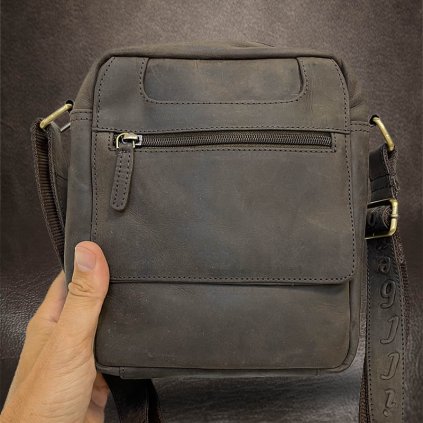 Pánská tmavě hnědá TILLBERG Leather kožená crossbody messenger taška přes rameno | velikost S malá