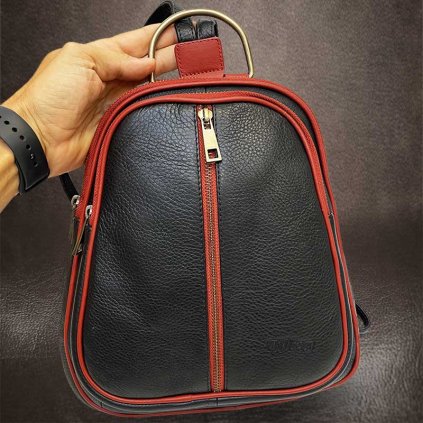 Dámský luxusní černý kožený batoh TILLBERG LEATHER | velikost M středně velká