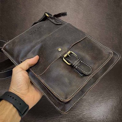 Pánská hnědá WILD Leather kožená crossbody messenger taška přes rameno | velikost M středně velká