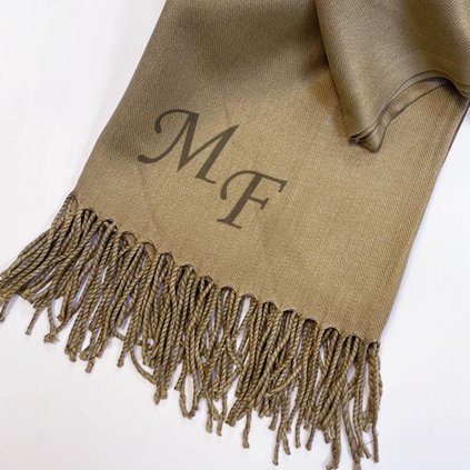 Luxusní pašmínová šála světle hnědá s vlastním monogramem