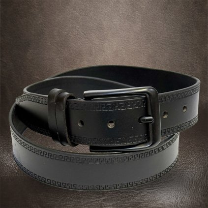 Prémiový černý kožený pásek BEORIGINAL s ražbou vlastního monogramu (lze zkrátit)  + prémiové dárkové balení BE Original