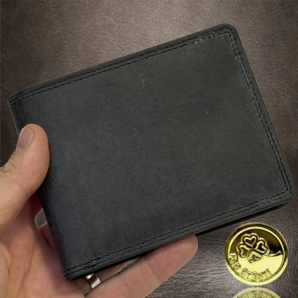 Černá SLIM kožená peněženka BEORIGINAL Leather s monogramem (ražba)  + Akce - zlatá mince Pro štěstí ZDARMA
