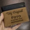 Pánská hnědá kožená peněženka COMBO Leather s monogramem, vlastním textem a fotkou