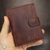 Pánská BORDO kožená peněženka Guru Leather s monogramem (ražba)