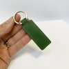 Zelená kožená klíčenka BEORIGINAL Leather s vlastním textem