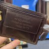 Pánská tmavě hnědá kožená peněženka ROYAL Leather RFID s vlastním monogramem, textem nebo fotkou  + Akce - zlatá mince Pro štěstí ZDARMA
