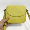 Dámská žlutá kožená kabelka BELLUGIO Leather | velikost XS extra malá