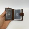 Kompaktní čokoládově hnědá kožená dokladovka peněženka BEORIGINAL Leather s tvým vlastním monogramem (ražba)